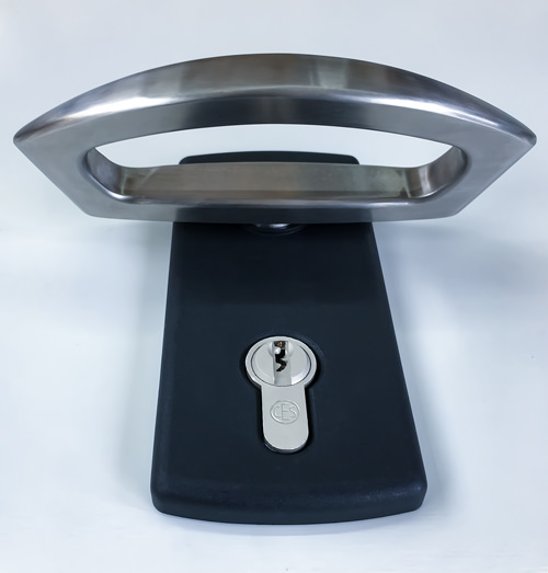 Außendrehgriff für Tore mit Innenverriegelung, in Edelstahl-Ausführung. Optional erhältlich Außendrehgriff für Tore mit Innenverriegelung, in Edelstahl-Ausführung. Optional erhältlich