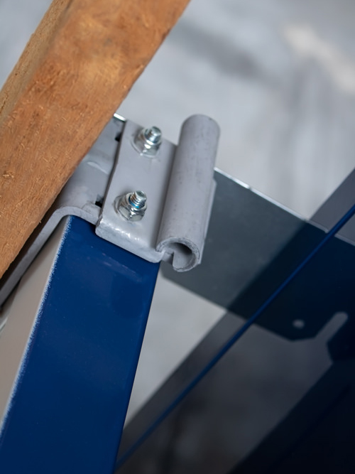 Kopfbandrollenhalter, vorgerichtet Kopfbandrollenhalter, vorgerichtet